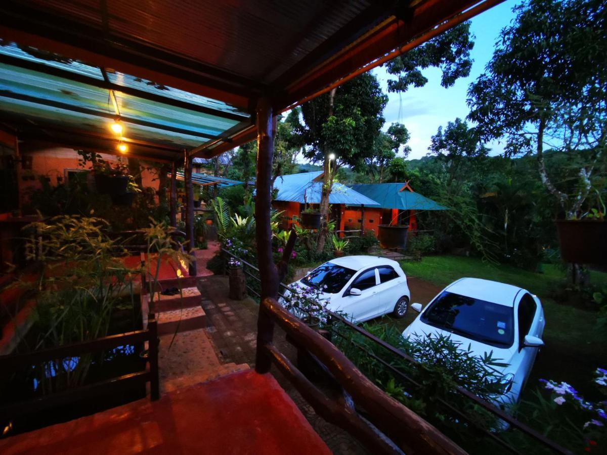 บ้านดินโฮมสเตย์ ปางอุ๋ง Ban Huai Makhuea Som ภายนอก รูปภาพ
